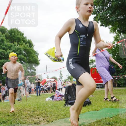 21.06.2026 - 29. Vierlanden-Triathlon LAZAROV Photography http://msf.ph/oto/9862601 21.06.2026 15:02:09 Schwimmen  meine-sportfotos.de