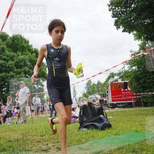 21.06.2026 - 29. Vierlanden-Triathlon LAZAROV Photography http://msf.ph/oto/9862615 21.06.2026 15:02:13 Schwimmen  meine-sportfotos.de