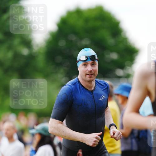 21.06.2026 - 29. Vierlanden-Triathlon LAZAROV Photography http://msf.ph/oto/9862622 21.06.2026 09:55:10 Schwimmen 324, 337, 350, 362, 367, 379 meine-sportfotos.de