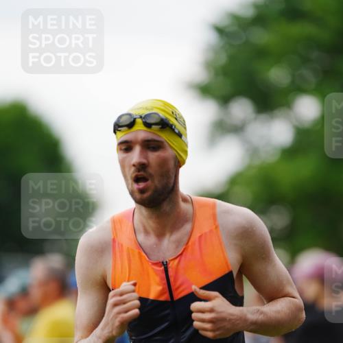 21.06.2026 - 29. Vierlanden-Triathlon LAZAROV Photography http://msf.ph/oto/9862648 21.06.2026 09:56:16 Schwimmen 308, 329, 381, 389 meine-sportfotos.de