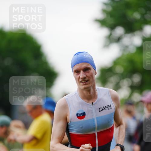 21.06.2026 - 29. Vierlanden-Triathlon LAZAROV Photography http://msf.ph/oto/9862662 21.06.2026 09:56:46 Schwimmen 306, 317, 361, 365 meine-sportfotos.de