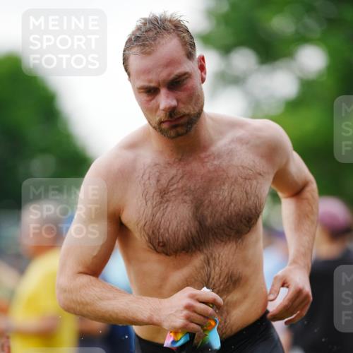 21.06.2026 - 29. Vierlanden-Triathlon LAZAROV Photography http://msf.ph/oto/9862666 21.06.2026 09:56:50 Schwimmen 307, 317, 361, 365 meine-sportfotos.de