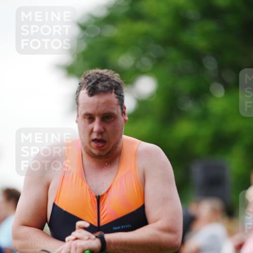 21.06.2026 - 29. Vierlanden-Triathlon LAZAROV Photography http://msf.ph/oto/9862668 21.06.2026 09:56:57 Schwimmen 307, 317, 352, 361 meine-sportfotos.de