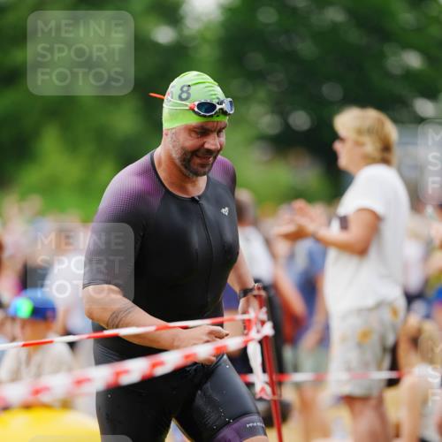 21.06.2026 - 29. Vierlanden-Triathlon LAZAROV Photography http://msf.ph/oto/9862710 21.06.2026 10:04:16 Schwimmen 420, 454 meine-sportfotos.de