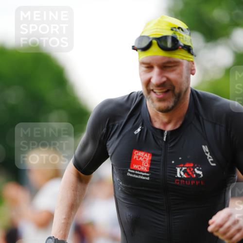21.06.2026 - 29. Vierlanden-Triathlon LAZAROV Photography http://msf.ph/oto/9862746 21.06.2026 10:05:46 Schwimmen 395, 414, 429, 448 meine-sportfotos.de