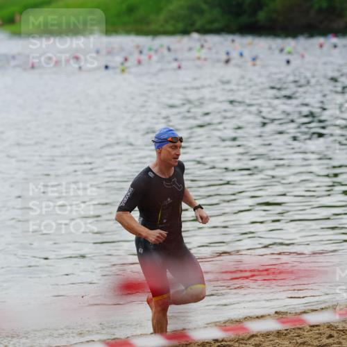 21.06.2026 - 29. Vierlanden-Triathlon LAZAROV Photography http://msf.ph/oto/9862751 21.06.2026 10:06:13 Schwimmen 444, 464 meine-sportfotos.de