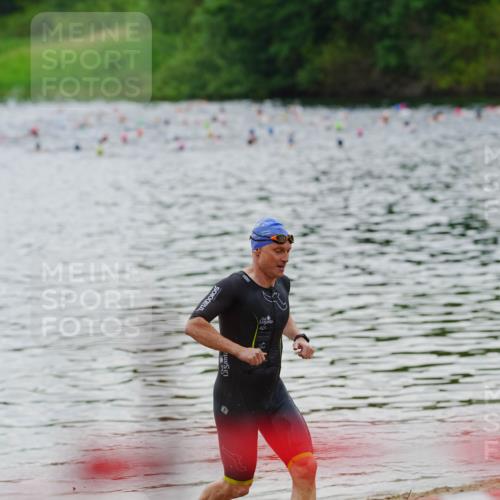21.06.2026 - 29. Vierlanden-Triathlon LAZAROV Photography http://msf.ph/oto/9862752 21.06.2026 10:06:13 Schwimmen 444, 464 meine-sportfotos.de
