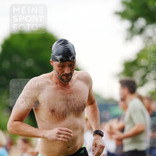 21.06.2026 - 29. Vierlanden-Triathlon LAZAROV Photography http://msf.ph/oto/9862769 21.06.2026 10:06:27 Schwimmen 438, 444, 458, 467 meine-sportfotos.de