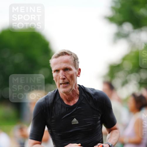 21.06.2026 - 29. Vierlanden-Triathlon LAZAROV Photography http://msf.ph/oto/9862812 21.06.2026 10:07:38 Schwimmen 424, 442, 468, 475 meine-sportfotos.de