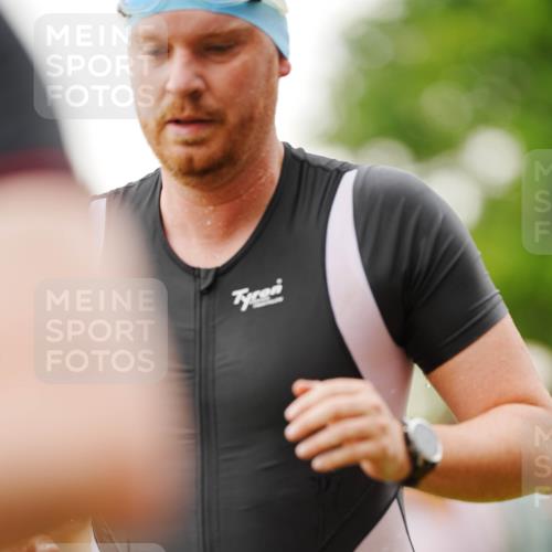 21.06.2026 - 29. Vierlanden-Triathlon LAZAROV Photography http://msf.ph/oto/9862840 21.06.2026 10:08:31 Schwimmen 403, 419, 422, 432, 446, 476, 477, 1356 meine-sportfotos.de
