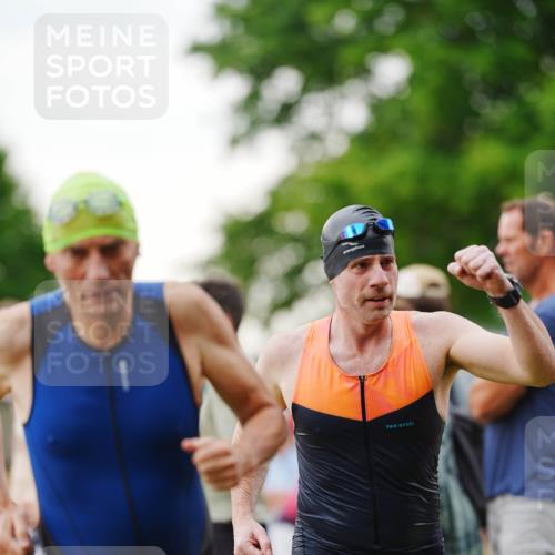 21.06.2026 - 29. Vierlanden-Triathlon LAZAROV Photography http://msf.ph/oto/9862849 21.06.2026 10:08:39 Schwimmen 403, 418, 422, 432, 476, 1356 meine-sportfotos.de