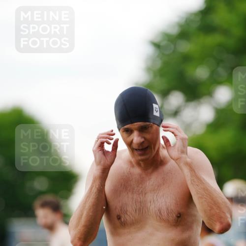 21.06.2026 - 29. Vierlanden-Triathlon LAZAROV Photography http://msf.ph/oto/9862855 21.06.2026 10:08:44 Schwimmen 403, 418, 422, 432, 1356 meine-sportfotos.de