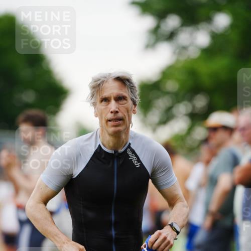 21.06.2026 - 29. Vierlanden-Triathlon LAZAROV Photography http://msf.ph/oto/9862880 21.06.2026 10:09:26 Schwimmen 406, 435, 439, 470 meine-sportfotos.de