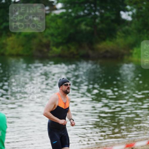 21.06.2026 - 29. Vierlanden-Triathlon LAZAROV Photography http://msf.ph/oto/9862896 21.06.2026 10:09:54 Schwimmen 427 meine-sportfotos.de
