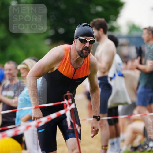 21.06.2026 - 29. Vierlanden-Triathlon LAZAROV Photography http://msf.ph/oto/9862903 21.06.2026 10:09:59 Schwimmen 427 meine-sportfotos.de
