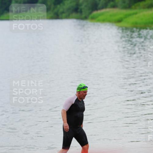 21.06.2026 - 29. Vierlanden-Triathlon LAZAROV Photography http://msf.ph/oto/9862910 21.06.2026 10:11:01 Schwimmen 461 meine-sportfotos.de