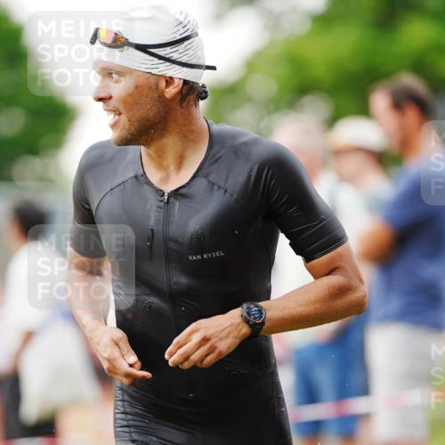 21.06.2026 - 29. Vierlanden-Triathlon LAZAROV Photography http://msf.ph/oto/9862922 21.06.2026 10:11:41 Schwimmen 402, 404, 426, 463 meine-sportfotos.de