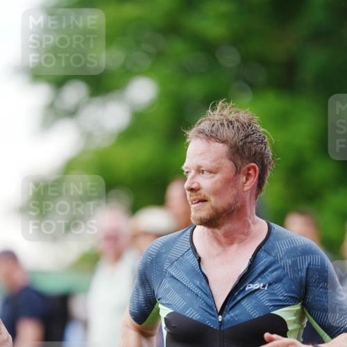 21.06.2026 - 29. Vierlanden-Triathlon LAZAROV Photography http://msf.ph/oto/9862927 21.06.2026 10:11:50 Schwimmen 402, 426, 463 meine-sportfotos.de
