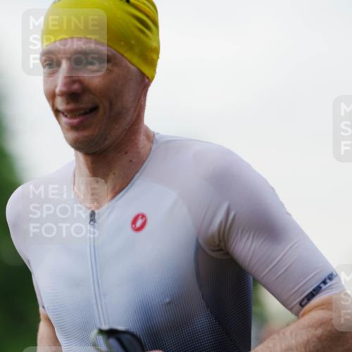 21.06.2026 - 29. Vierlanden-Triathlon LAZAROV Photography http://msf.ph/oto/9862934 21.06.2026 10:12:45 Schwimmen 401, 423 meine-sportfotos.de