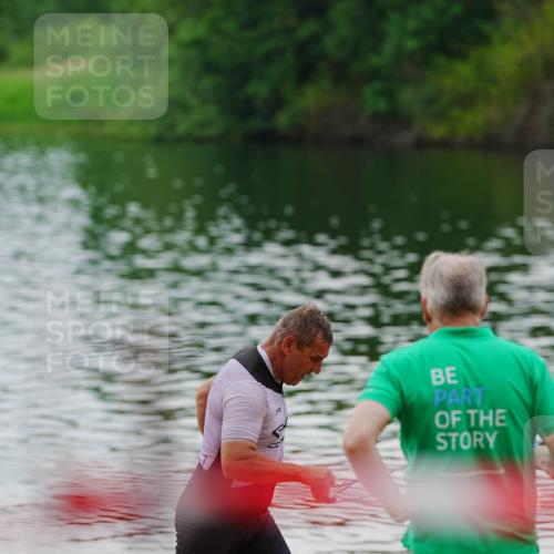 21.06.2026 - 29. Vierlanden-Triathlon LAZAROV Photography http://msf.ph/oto/9862938 21.06.2026 10:12:55 Schwimmen 396, 542 meine-sportfotos.de