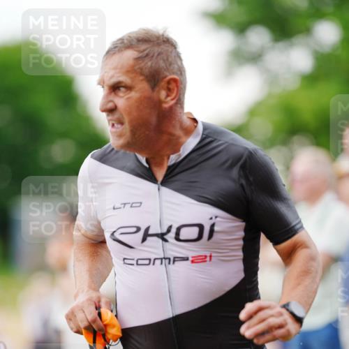 21.06.2026 - 29. Vierlanden-Triathlon LAZAROV Photography http://msf.ph/oto/9862942 21.06.2026 10:13:01 Schwimmen 396, 542 meine-sportfotos.de
