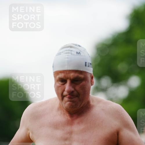 21.06.2026 - 29. Vierlanden-Triathlon LAZAROV Photography http://msf.ph/oto/9862956 21.06.2026 10:13:47 Schwimmen 415 meine-sportfotos.de