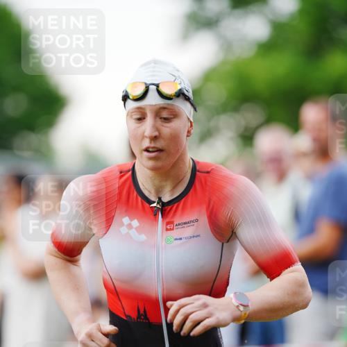 21.06.2026 - 29. Vierlanden-Triathlon LAZAROV Photography http://msf.ph/oto/9862967 21.06.2026 10:14:16 Schwimmen 609 meine-sportfotos.de