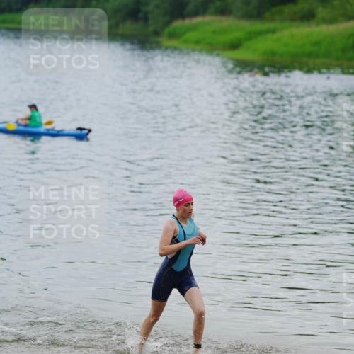 21.06.2026 - 29. Vierlanden-Triathlon LAZAROV Photography http://msf.ph/oto/9862970 21.06.2026 10:14:59 Schwimmen 509, 545 meine-sportfotos.de