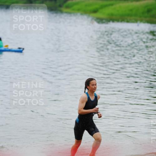 21.06.2026 - 29. Vierlanden-Triathlon LAZAROV Photography http://msf.ph/oto/9862973 21.06.2026 10:15:01 Schwimmen 509, 545 meine-sportfotos.de