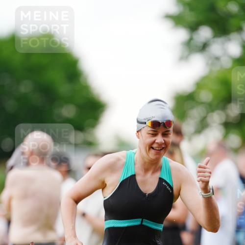 21.06.2026 - 29. Vierlanden-Triathlon LAZAROV Photography http://msf.ph/oto/9862996 21.06.2026 10:15:32 Schwimmen 496, 584, 614, 621 meine-sportfotos.de