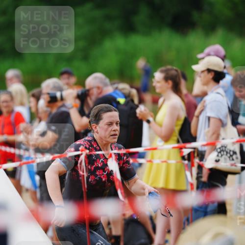 21.06.2026 - 29. Vierlanden-Triathlon LAZAROV Photography http://msf.ph/oto/9863005 21.06.2026 10:15:56 Schwimmen 552, 562 meine-sportfotos.de