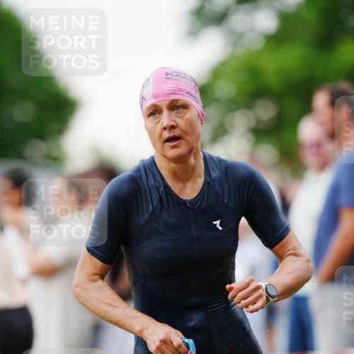 21.06.2026 - 29. Vierlanden-Triathlon LAZAROV Photography http://msf.ph/oto/9863019 21.06.2026 10:16:01 Schwimmen 552, 562, 587 meine-sportfotos.de