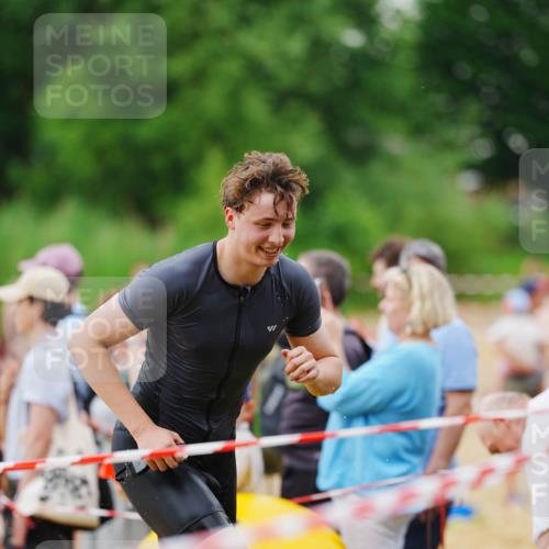 21.06.2026 - 29. Vierlanden-Triathlon LAZAROV Photography http://msf.ph/oto/9863034 21.06.2026 10:16:33 Schwimmen 383, 384, 441, 540 meine-sportfotos.de