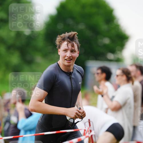 21.06.2026 - 29. Vierlanden-Triathlon LAZAROV Photography http://msf.ph/oto/9863035 21.06.2026 10:16:34 Schwimmen 383, 384, 441, 540 meine-sportfotos.de