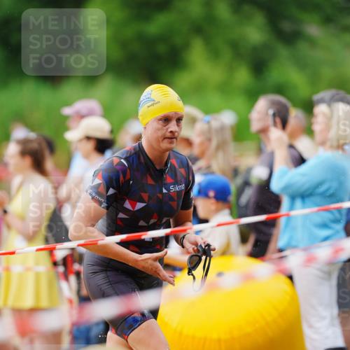 21.06.2026 - 29. Vierlanden-Triathlon LAZAROV Photography http://msf.ph/oto/9863038 21.06.2026 10:16:41 Schwimmen 383, 384, 441, 540, 577 meine-sportfotos.de