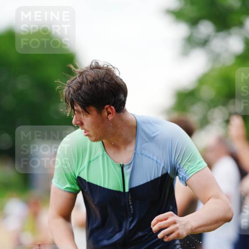 21.06.2026 - 29. Vierlanden-Triathlon LAZAROV Photography http://msf.ph/oto/9863046 21.06.2026 10:16:45 Schwimmen 384, 441, 540, 577, 604, 613, 622 meine-sportfotos.de