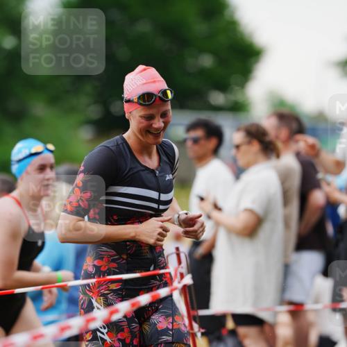 21.06.2026 - 29. Vierlanden-Triathlon LAZAROV Photography http://msf.ph/oto/9863059 21.06.2026 10:16:53 Schwimmen 328, 388, 485, 506, 536, 538, 577, 604, 613, 622 meine-sportfotos.de