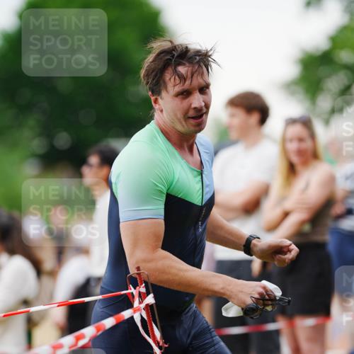 21.06.2026 - 29. Vierlanden-Triathlon LAZAROV Photography http://msf.ph/oto/9863107 21.06.2026 10:17:45 Schwimmen 353, 508, 575, 600 meine-sportfotos.de