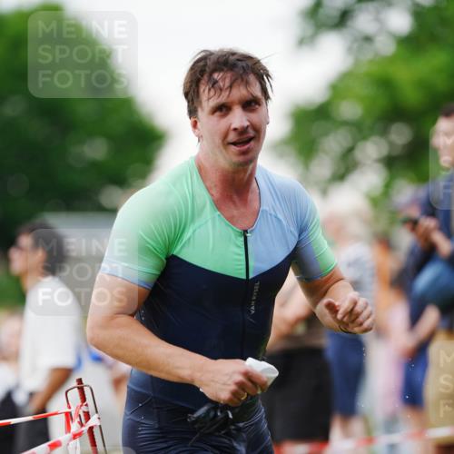 21.06.2026 - 29. Vierlanden-Triathlon LAZAROV Photography http://msf.ph/oto/9863108 21.06.2026 10:17:45 Schwimmen 353, 508, 575, 600 meine-sportfotos.de