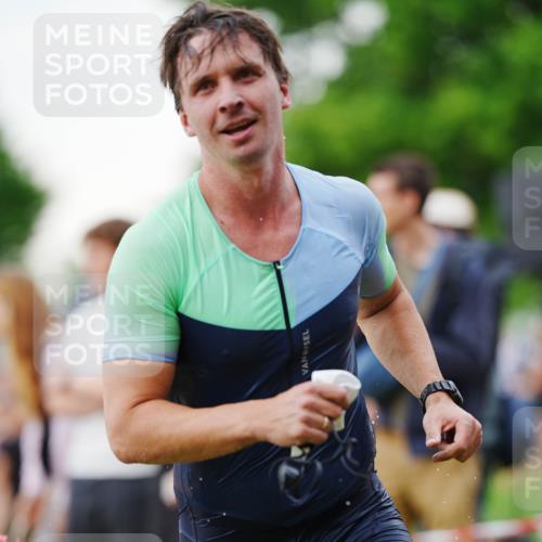 21.06.2026 - 29. Vierlanden-Triathlon LAZAROV Photography http://msf.ph/oto/9863110 21.06.2026 10:17:46 Schwimmen 353, 508, 575 meine-sportfotos.de