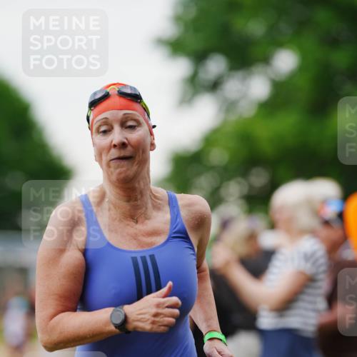 21.06.2026 - 29. Vierlanden-Triathlon LAZAROV Photography http://msf.ph/oto/9863176 21.06.2026 10:19:12 Schwimmen 355, 497, 512, 519, 535, 546, 561, 570, 595, 615 meine-sportfotos.de
