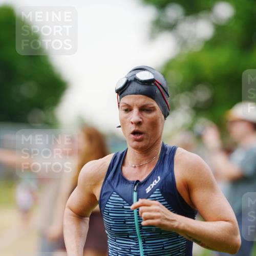 21.06.2026 - 29. Vierlanden-Triathlon LAZAROV Photography http://msf.ph/oto/9863211 21.06.2026 10:20:10 Schwimmen 304, 314, 484 meine-sportfotos.de