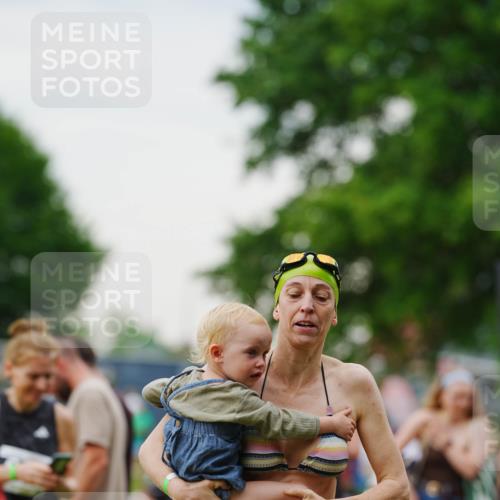 21.06.2026 - 29. Vierlanden-Triathlon LAZAROV Photography http://msf.ph/oto/9863233 21.06.2026 10:20:53 Schwimmen 612 meine-sportfotos.de