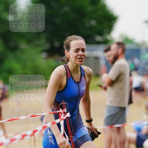 21.06.2026 - 29. Vierlanden-Triathlon LAZAROV Photography http://msf.ph/oto/9863246 21.06.2026 10:21:18 Schwimmen 576 meine-sportfotos.de