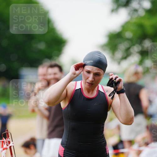 21.06.2026 - 29. Vierlanden-Triathlon LAZAROV Photography http://msf.ph/oto/9863268 21.06.2026 10:22:11 Schwimmen 525, 541, 617 meine-sportfotos.de