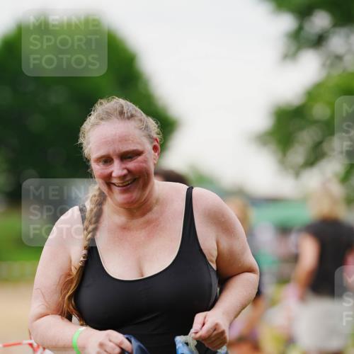 21.06.2026 - 29. Vierlanden-Triathlon LAZAROV Photography http://msf.ph/oto/9863272 21.06.2026 10:22:24 Schwimmen 623 meine-sportfotos.de