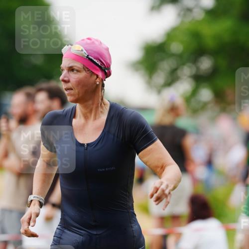21.06.2026 - 29. Vierlanden-Triathlon LAZAROV Photography http://msf.ph/oto/9863279 21.06.2026 10:23:39 Schwimmen 504 meine-sportfotos.de