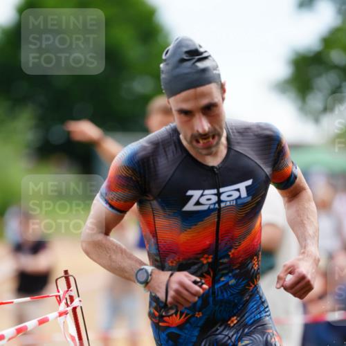 21.06.2026 - 29. Vierlanden-Triathlon LAZAROV Photography http://msf.ph/oto/9863315 21.06.2026 10:53:25 Schwimmen 657 meine-sportfotos.de