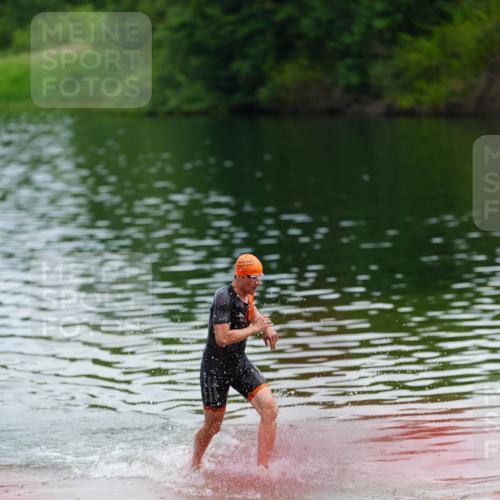 21.06.2026 - 29. Vierlanden-Triathlon LAZAROV Photography http://msf.ph/oto/9863317 21.06.2026 10:54:40 Schwimmen 704 meine-sportfotos.de