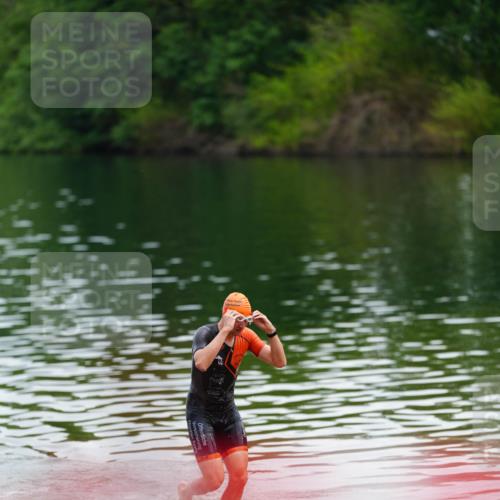 21.06.2026 - 29. Vierlanden-Triathlon LAZAROV Photography http://msf.ph/oto/9863319 21.06.2026 10:54:41 Schwimmen 667, 704 meine-sportfotos.de